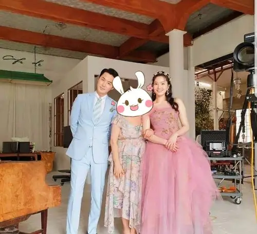 神话成员junjin举行婚礼妻子长相甜美可爱