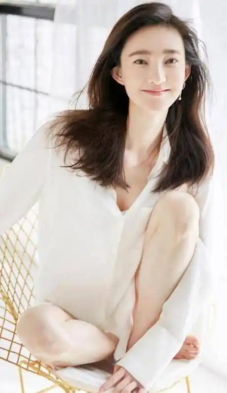 王丽坤与他同居8年,把最好的青春都给了他,他却转身与别人结婚