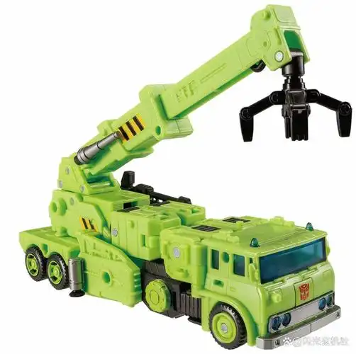 变形金刚传世系列:原汁原味造型传统的汽车人绿色吊车