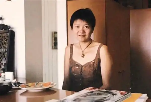 洪晃,真正的"名媛",绝对不拘泥于浮华!