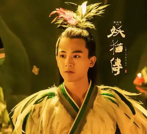 丹龙是白龙的师兄,同样也是黄鹤的儿子,在《妖猫传》中由演员欧豪饰演