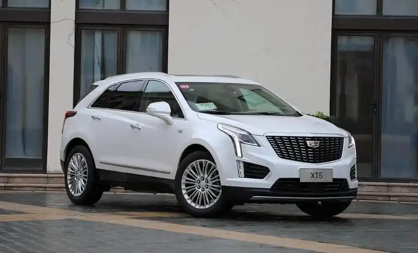 凯迪拉克全新suv测试谍照曝光根据车身尺寸判断其定位将会低于