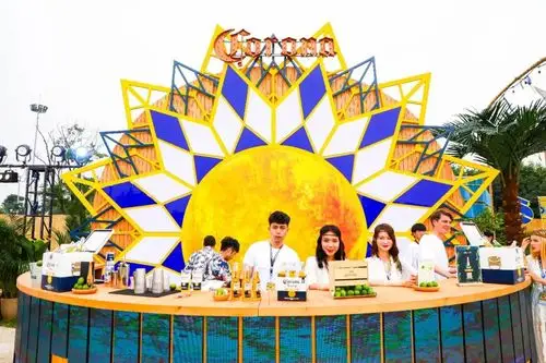 成都草莓首日回顾夏日炎炎享受一场好玩的音乐节