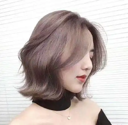 外翻短发发型图片 外翻短发适合什么脸型(2)