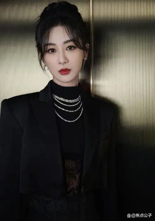 野心是女明星最好的医美?杨紫气场全开,网友:有作品就有底气!