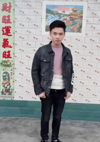 20岁四川小伙赴安康见网聊"女友"失联