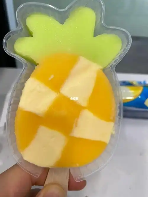 冰工厂炫菠萝雪泥