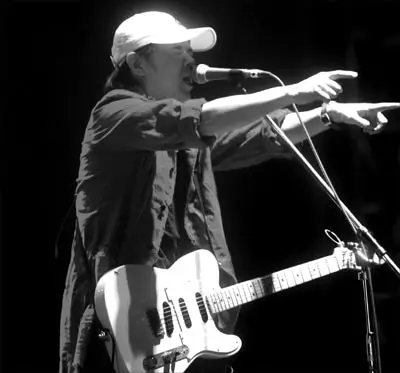 新音乐巅峰对话音乐人崔健王磊谈摇滚乐图