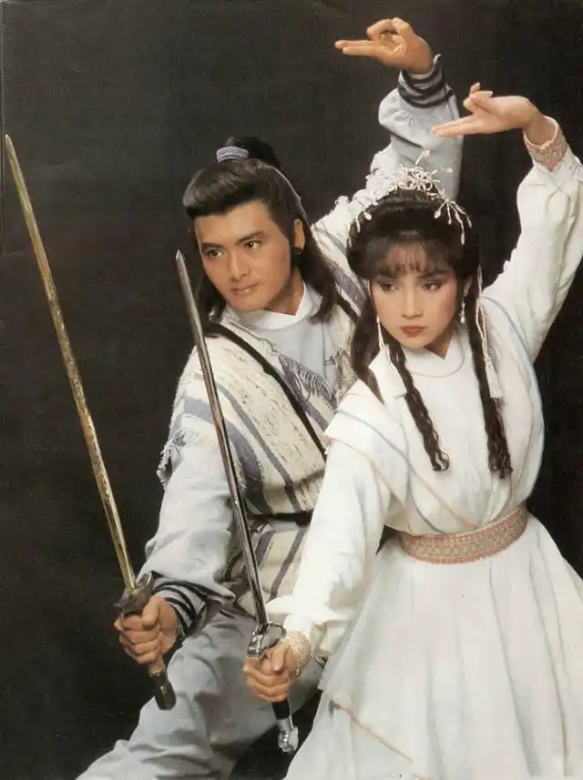 54岁戚美珍发福认不出,因翁美玲自杀背负骂名