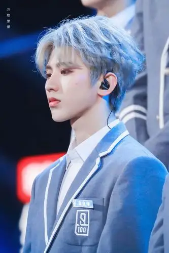 蔡徐坤出道200天