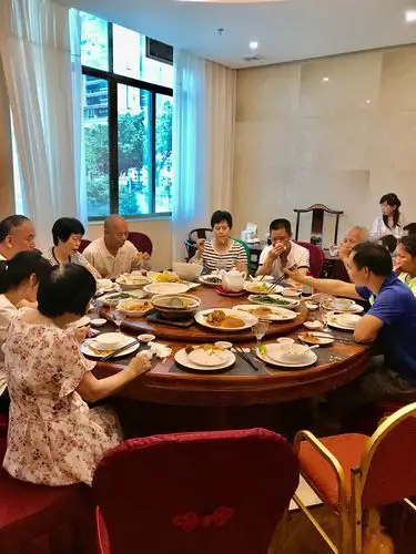 2020年5月6日东盛酒店聚餐影集.