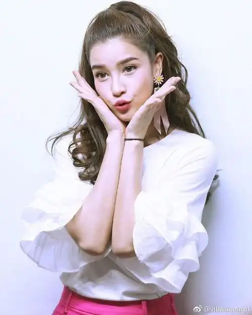 ▼aump,泰国知名女星,性感女神.