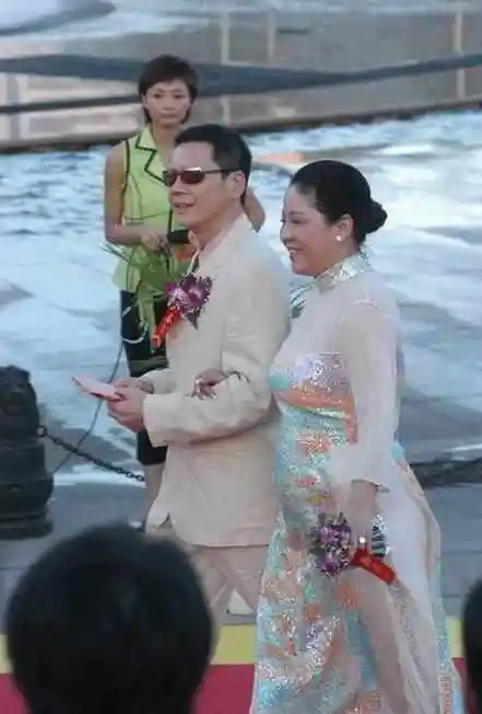 向华强不敢动的5个人 十个向华强也不敢动他-大连问答网