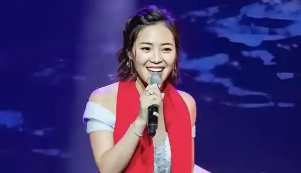 明面刀郎与云朵为师徒关系,但外界却一直传言二人关系