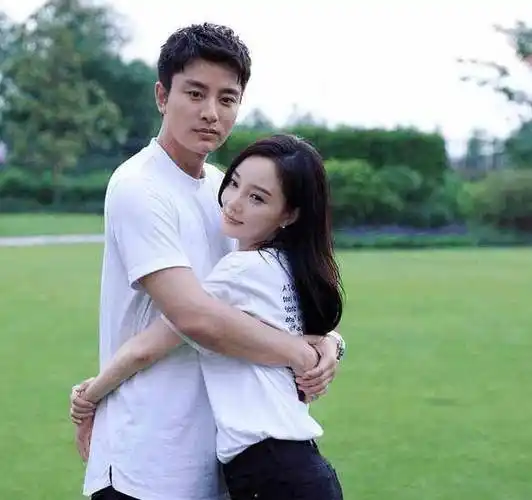 贾乃亮被爆新恋情?网友送祝福,李小璐直播被骂哭_生活_女朋友_关系