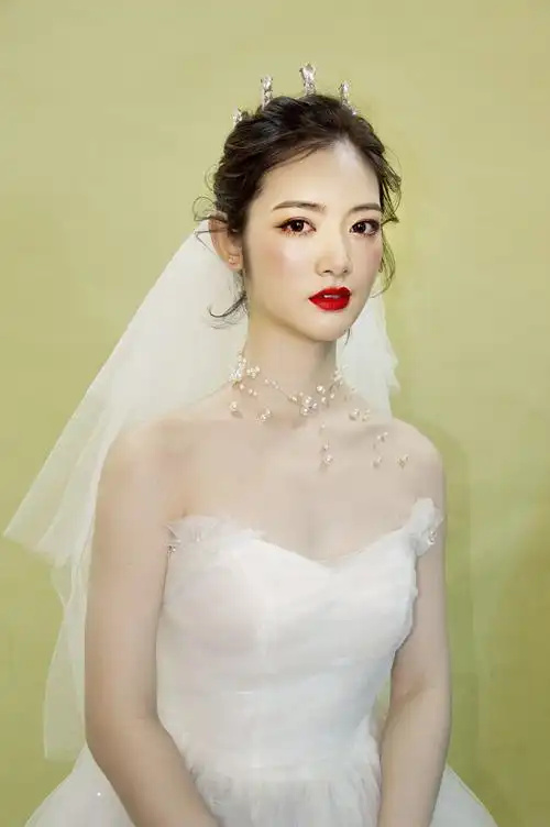 婚礼新娘定制造型