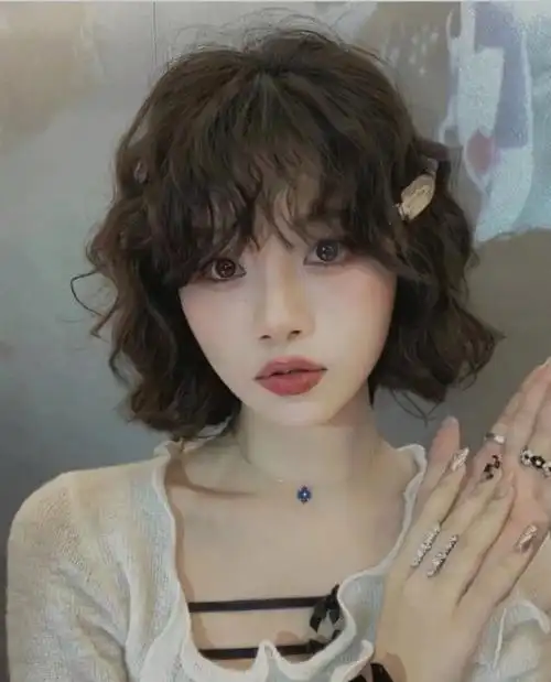 短发羊毛卷慵懒蓬松的卷