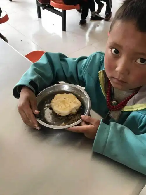 为贫困山区孩子圆梦倡议书