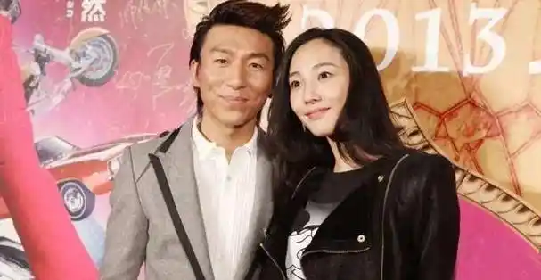 陈羽凡社区戒毒后现身李延亮录音棚,精状态比以前好多了_组合_羽泉