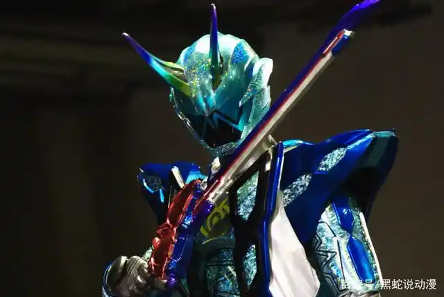 假面骑士specter联动剑锋衍生剧 花音变身新女骑 诚哥实力虐菜