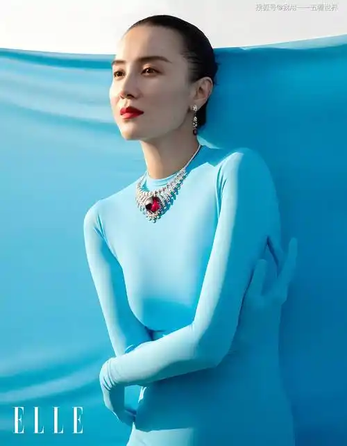 人间尤物!宋佳写真赏_身材_魅力_休闲