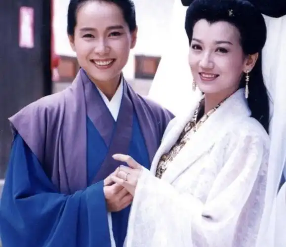 哦莫莫,这是什么神仙同框啊 叶童赵雅芝无限超越班重聚……|赵雅芝