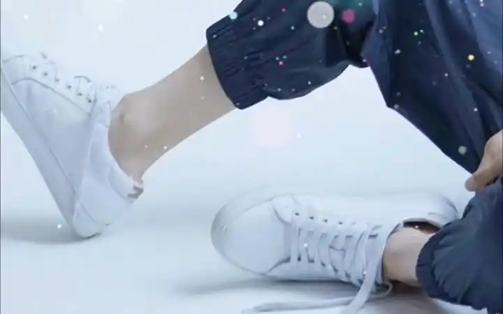 周深深深的脚踝啊看看你是不是一只狼米啊