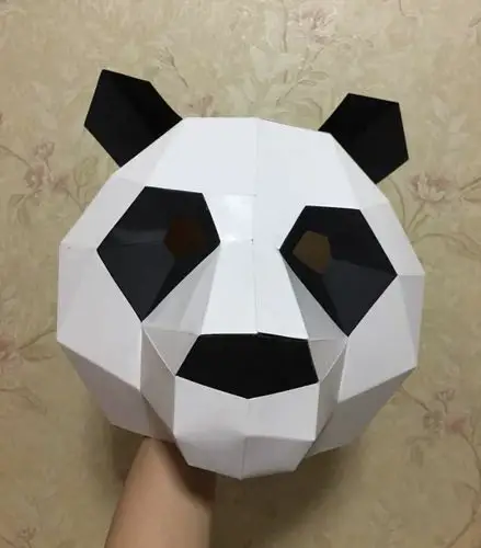 "精心制作"的立体面具——"憨态可掬"的熊猫宝宝,跃然而出!