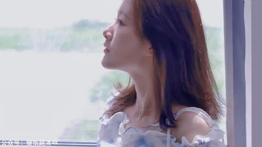 温婉清丽少女迷人抖音上的各种潮图壁纸