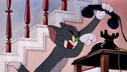 汤姆猫玩不过杰瑞鼠,竟然打电话叫人,这样太作弊了