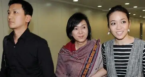 黄伯俊个人资料简历 黄伯俊女友是谁