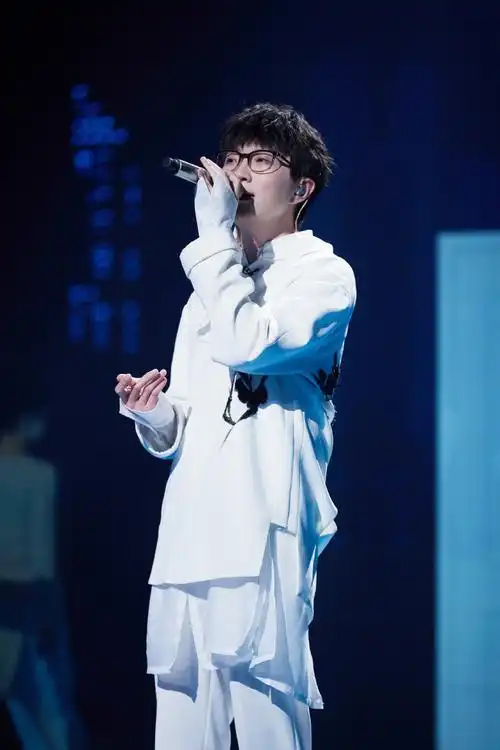 毛不易写故事的人画面感##毛不易唱歌诉说感