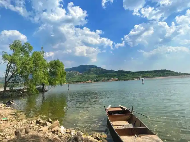 能露营能亲水的水库洱海济南分海