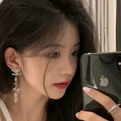 成熟稳重女人头像,高清比较成熟的头像女生图片