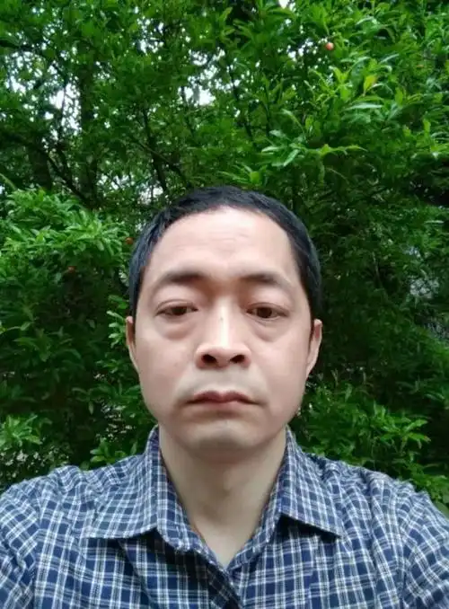 余功茂自拍照.受访者供图