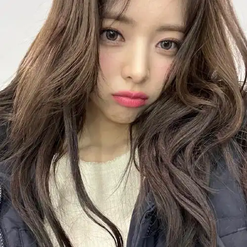 申有娜嫣然心动#【221202】bubble更新有娜相关更新头像与背景(名字