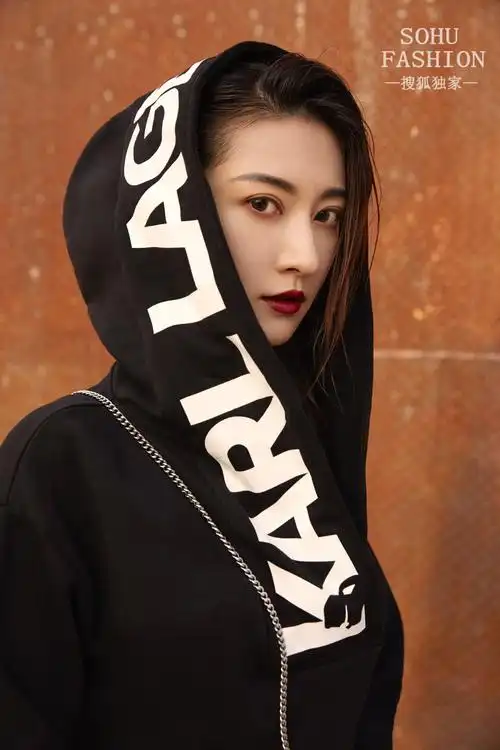 风格示范余玥来自北纬30度的魅惑之心