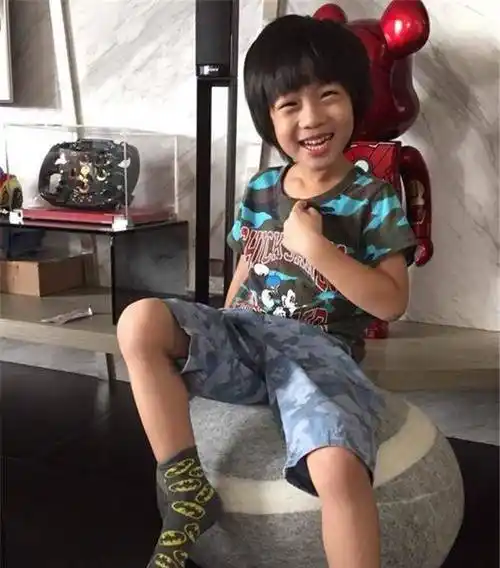 原创有种颜值翻车叫kimi长大看到近照怪不得林志颖不晒了