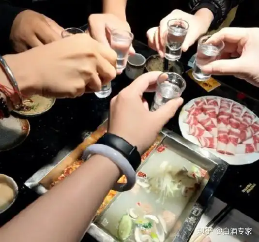 宁可没朋友也不要请这3种人喝酒吃饭不仅破财还很坏人缘