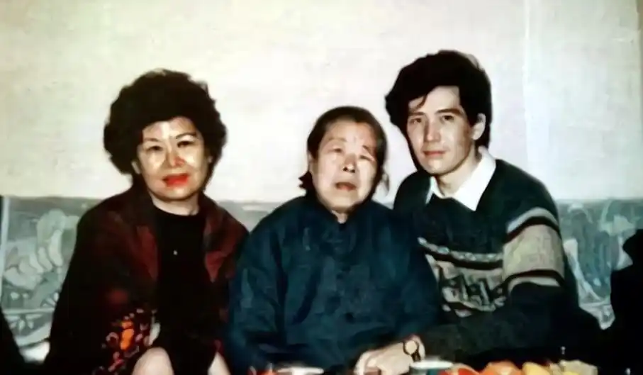 费翔妈妈毕丽娜:棒打鸳鸯是我的错,晚年最担心的是儿子的婚事