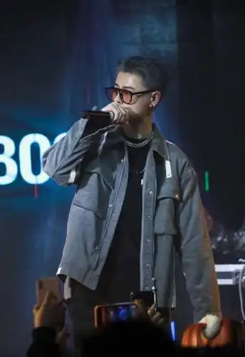 说唱季惊喜不断!接下来该是lambert的solo时间了吧!