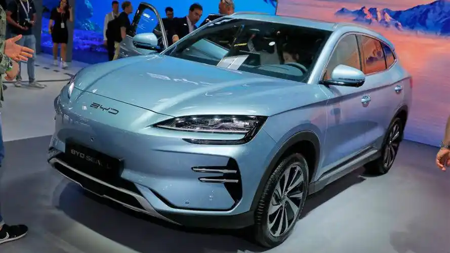 欧盟将于本月决定是否对中国电动汽车征收20%的关税,德国汽车制造商