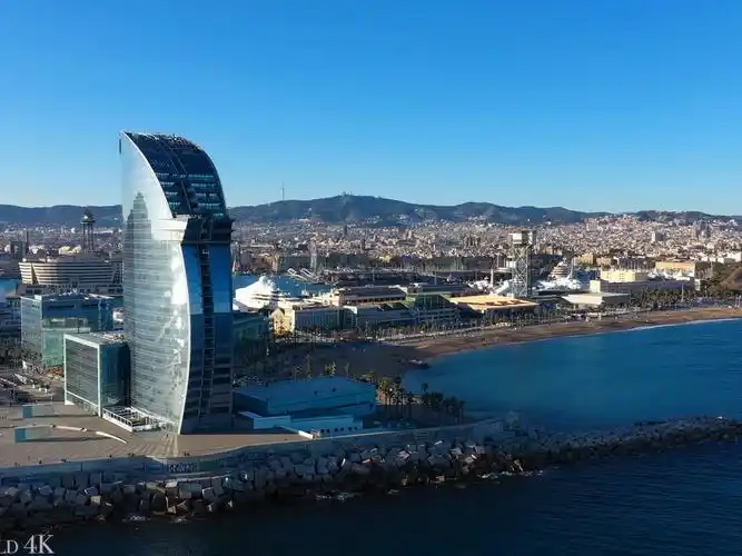 走遍西班牙:巴塞罗那风景和动人音乐(4)