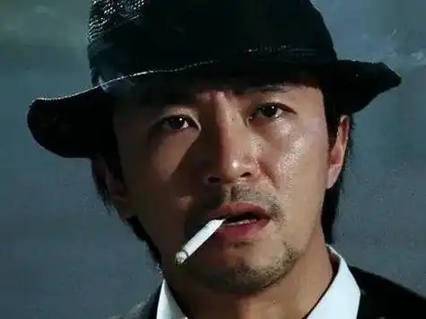 "人无再少年",网红张百乔追星周星驰,网友嘲讽:咸鱼翻身