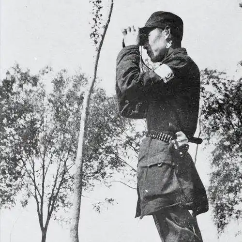 44年彭雪枫牺牲妻子林颖改嫁后晚年回忆老彭生前写过87封情书