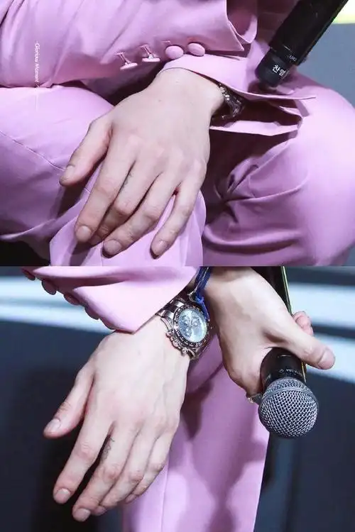 由灿烈为你展示!