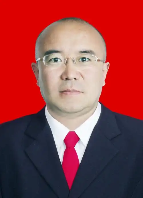 /p> p>现任新疆昌吉州呼图壁县政府党组成员,副县长.