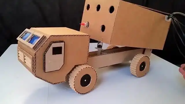 创意手工用废旧纸箱制作运输车