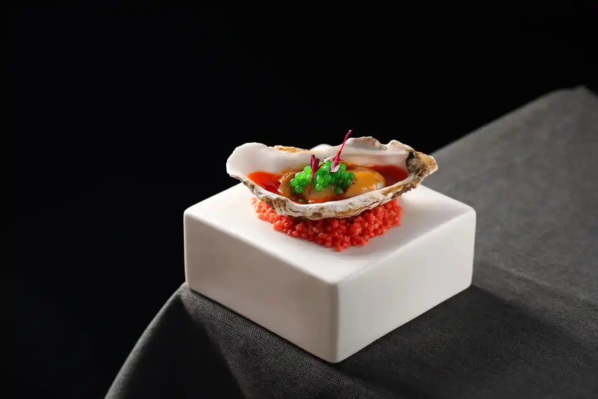 美食摄影 #摆盘技巧 #美食拍摄 #创意菜 看到餐桌上的美 - 抖音