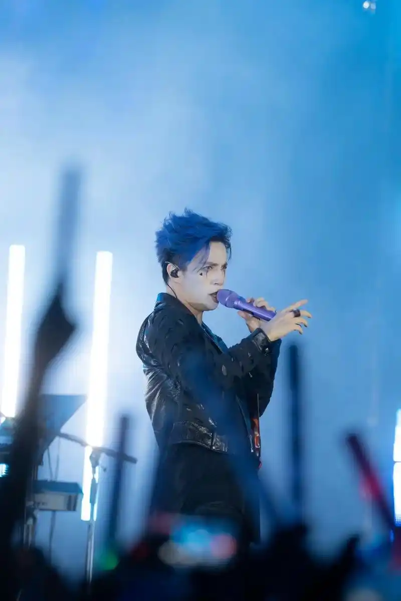 薛之谦 #音乐节现场 - 抖音